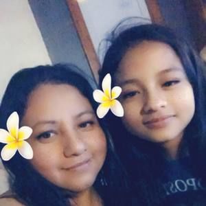 Meet your Posher, Carolina